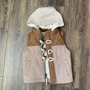 Oshkosh 12m vest w removable hood